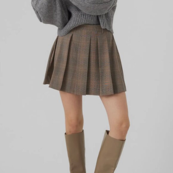 Nordstrom Tracy Check Pleated Miniskirt (Size 10) - Picture 1 of 11